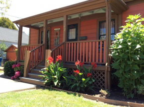 Historic Santa Rosa Cottage